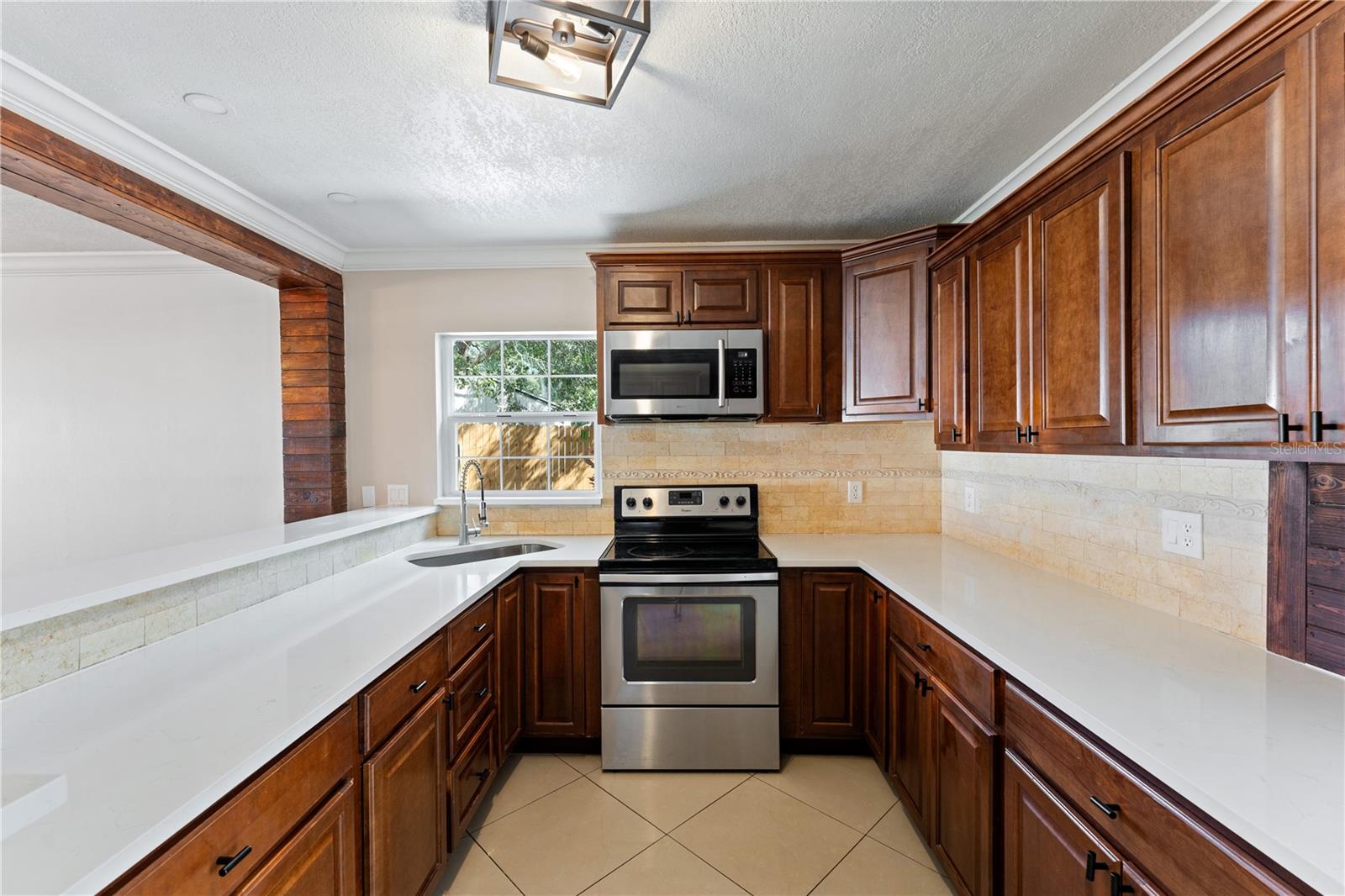 Image 7 of 54 For 16008 Sagebrush Road