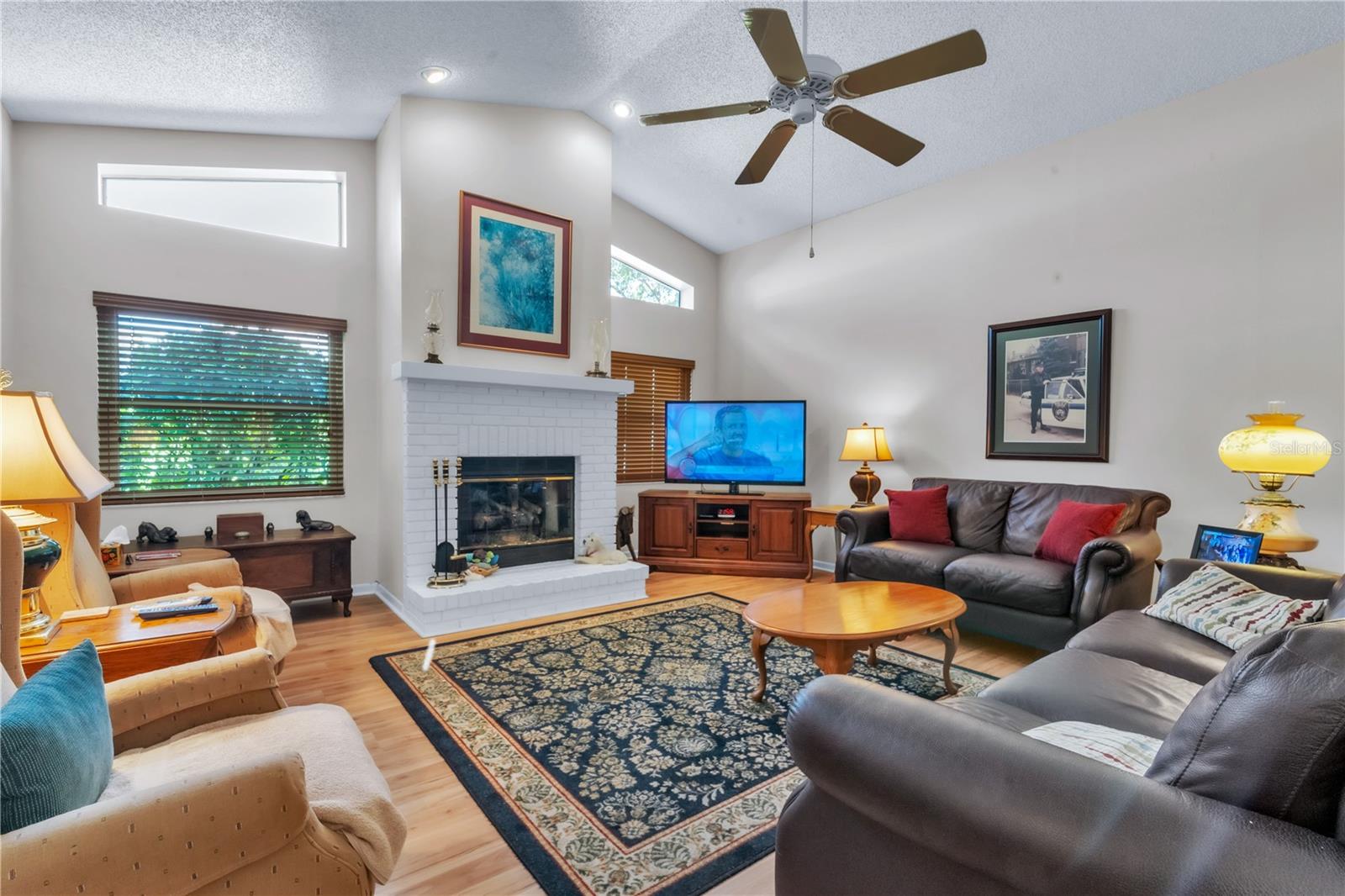 Image 12 of 60 For 3238 Glenridge Drive