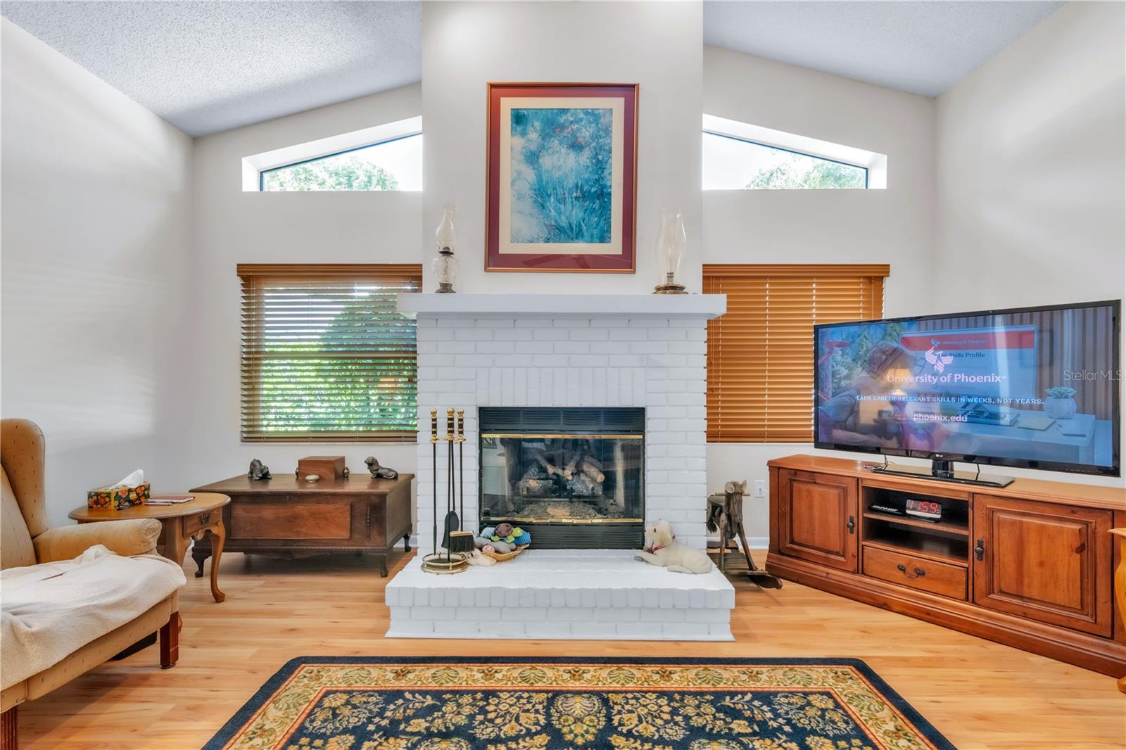 Image 13 of 60 For 3238 Glenridge Drive