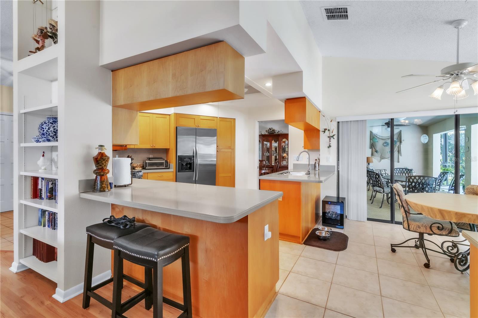 Image 14 of 60 For 3238 Glenridge Drive