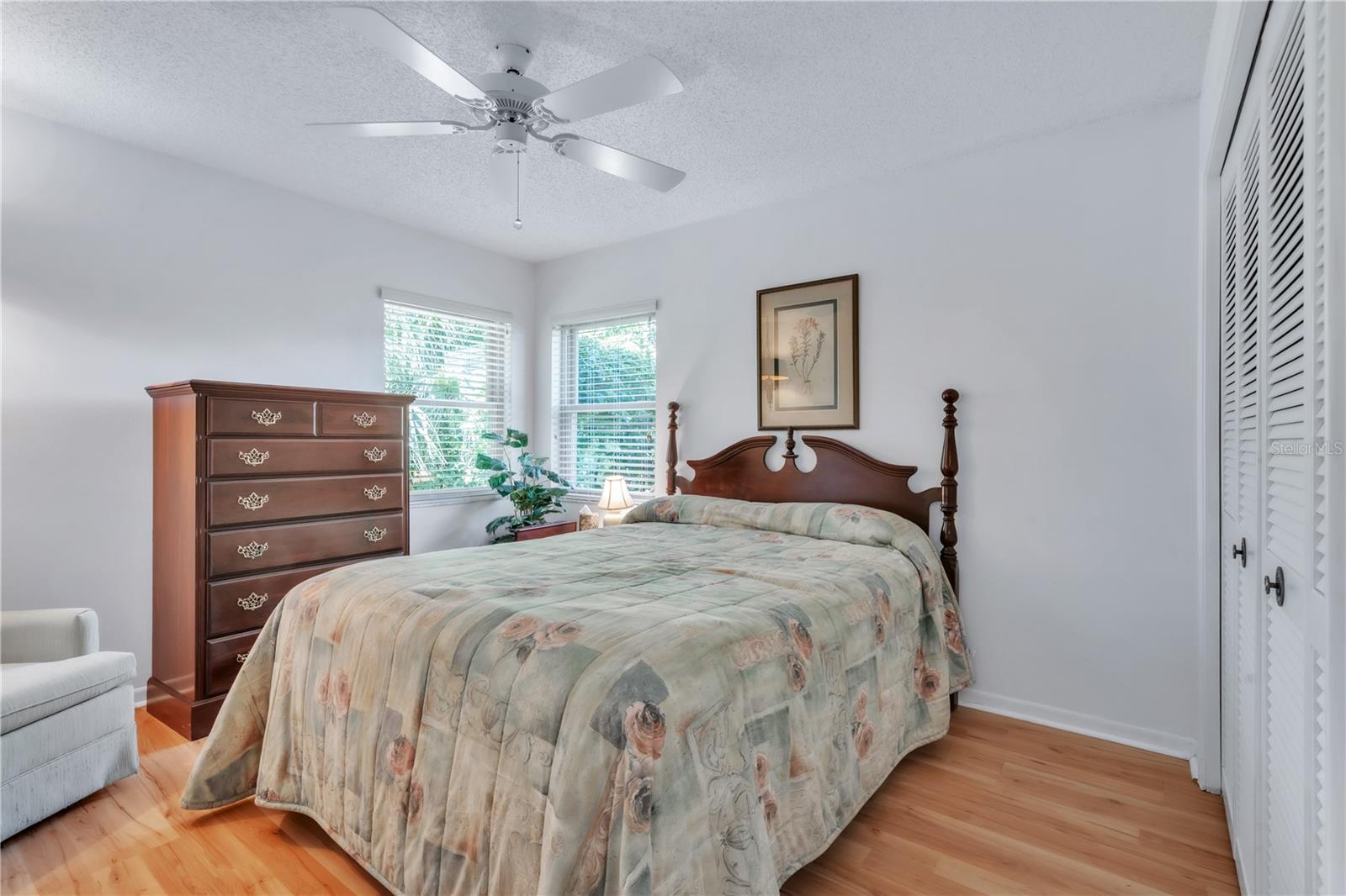 Image 25 of 60 For 3238 Glenridge Drive