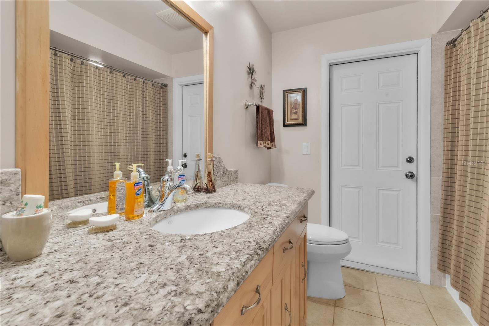 Image 35 of 60 For 3238 Glenridge Drive