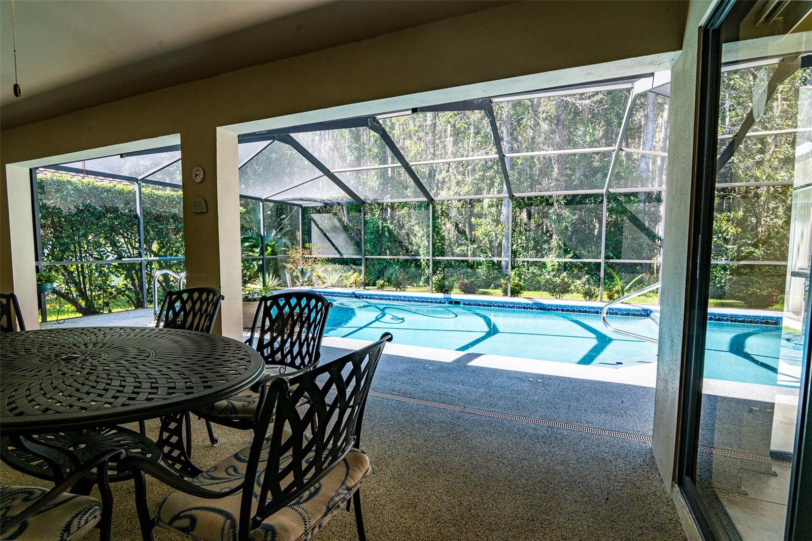 Image 39 of 60 For 3238 Glenridge Drive