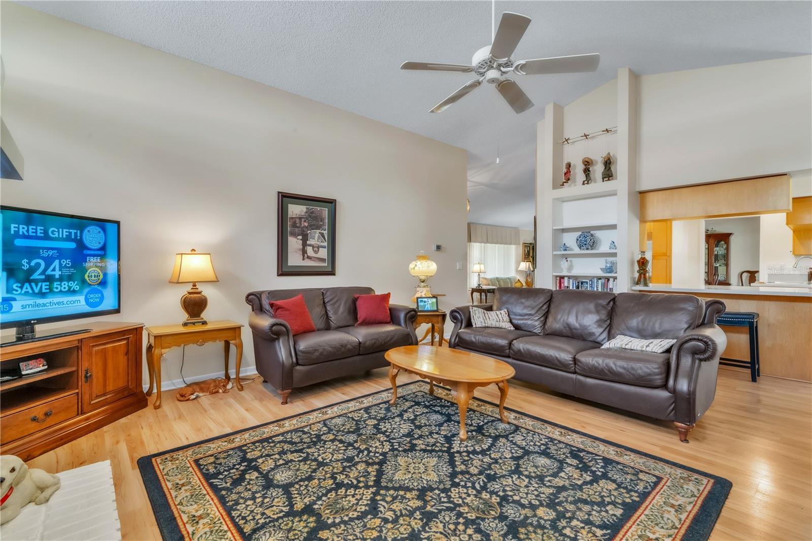 Image 9 of 60 For 3238 Glenridge Drive