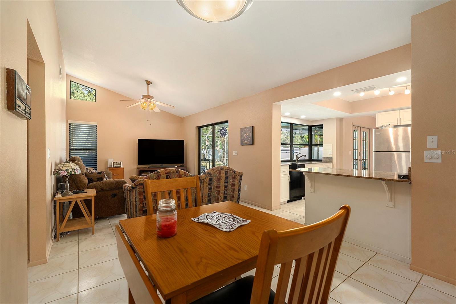 Image 12 of 33 For 4421 Plumosa Street