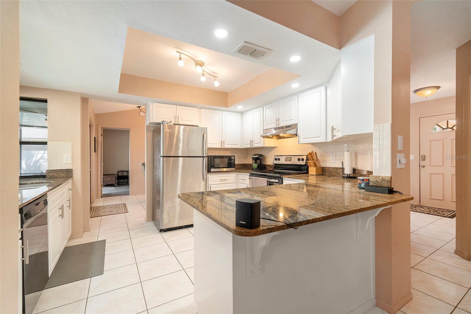 Image 14 of 33 For 4421 Plumosa Street