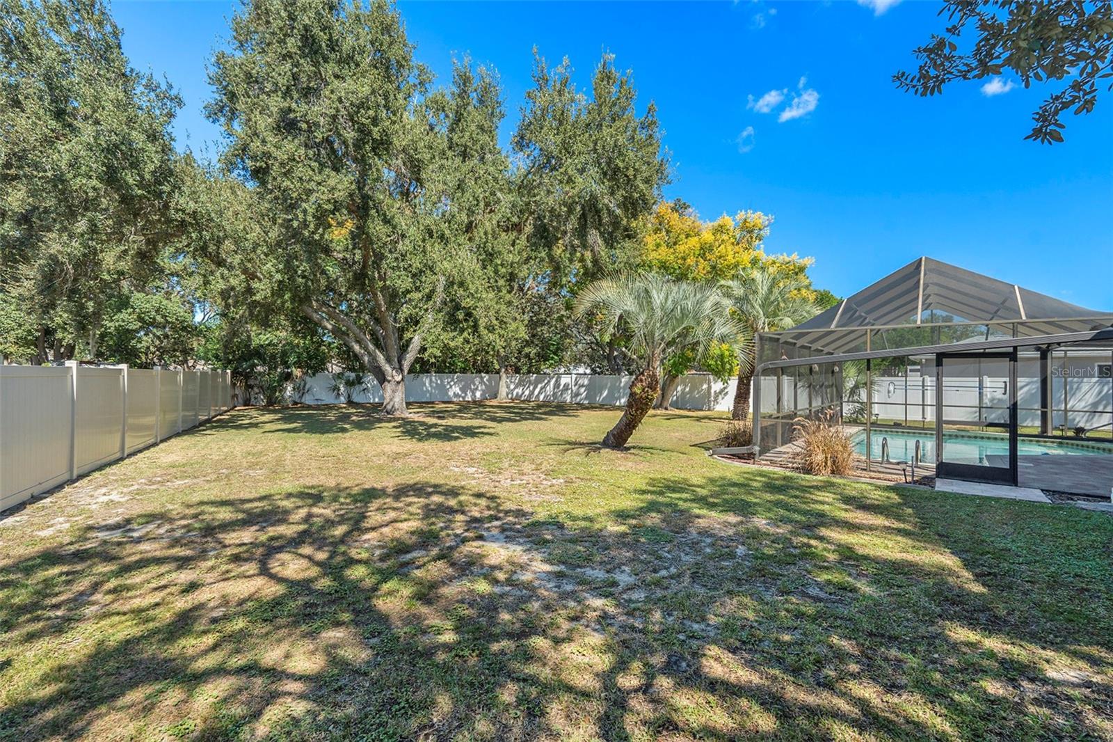 Image 31 of 33 For 4421 Plumosa Street