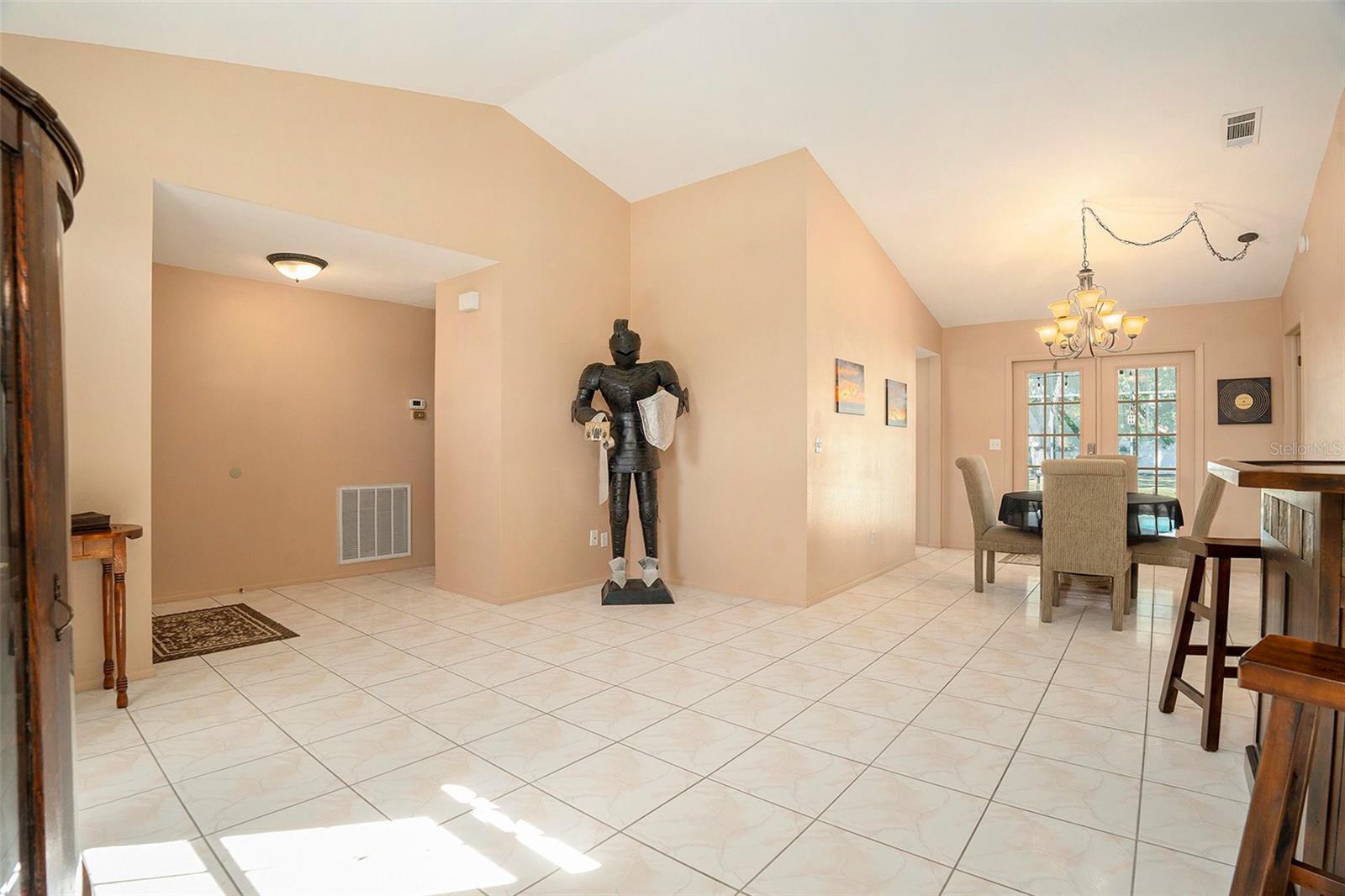 Image 8 of 33 For 4421 Plumosa Street