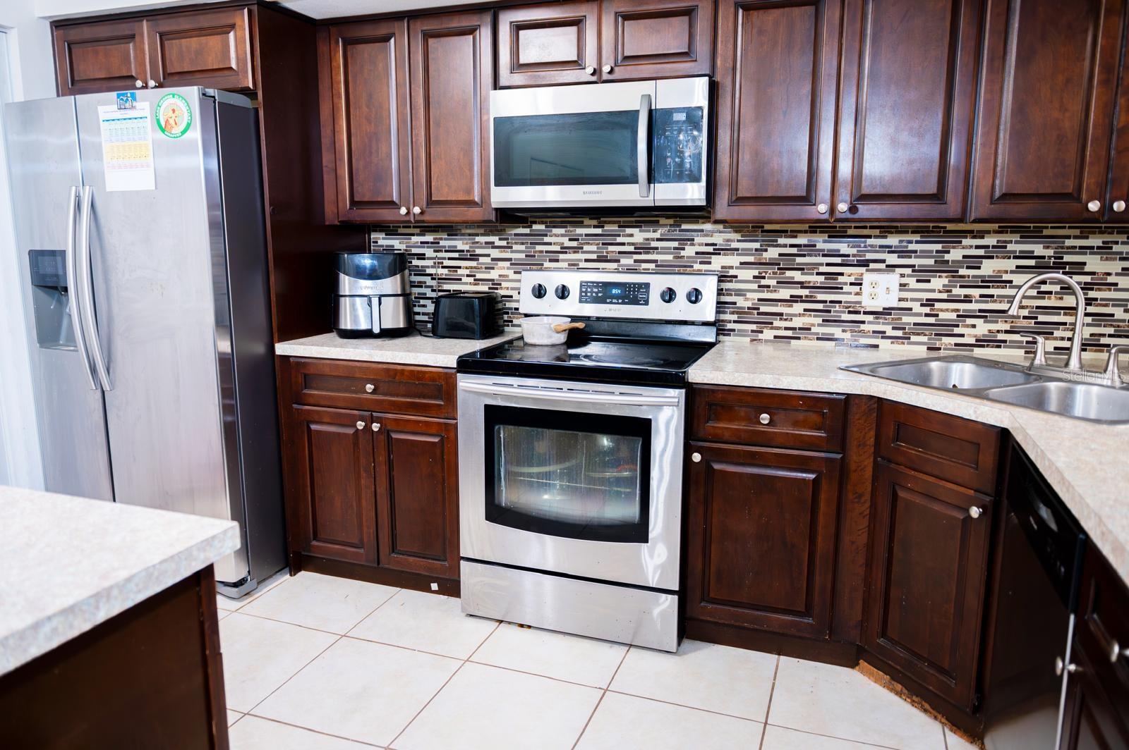 Image 12 of 42 For 5504 Fairfax Street