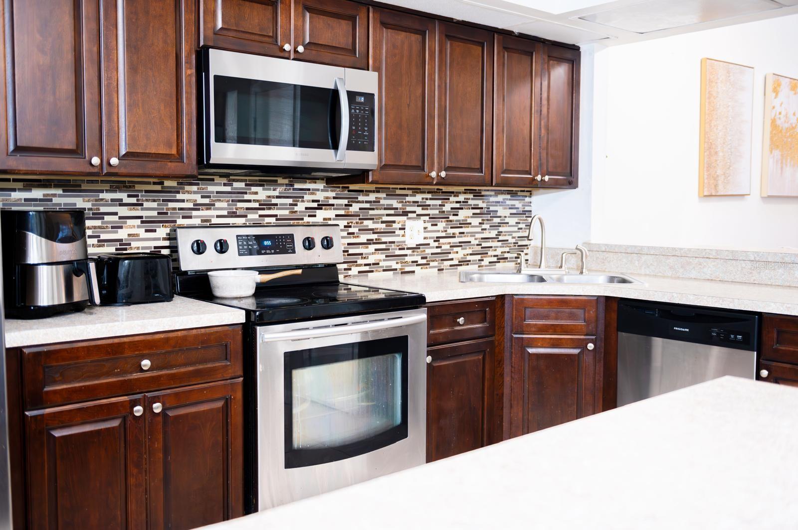 Image 15 of 42 For 5504 Fairfax Street