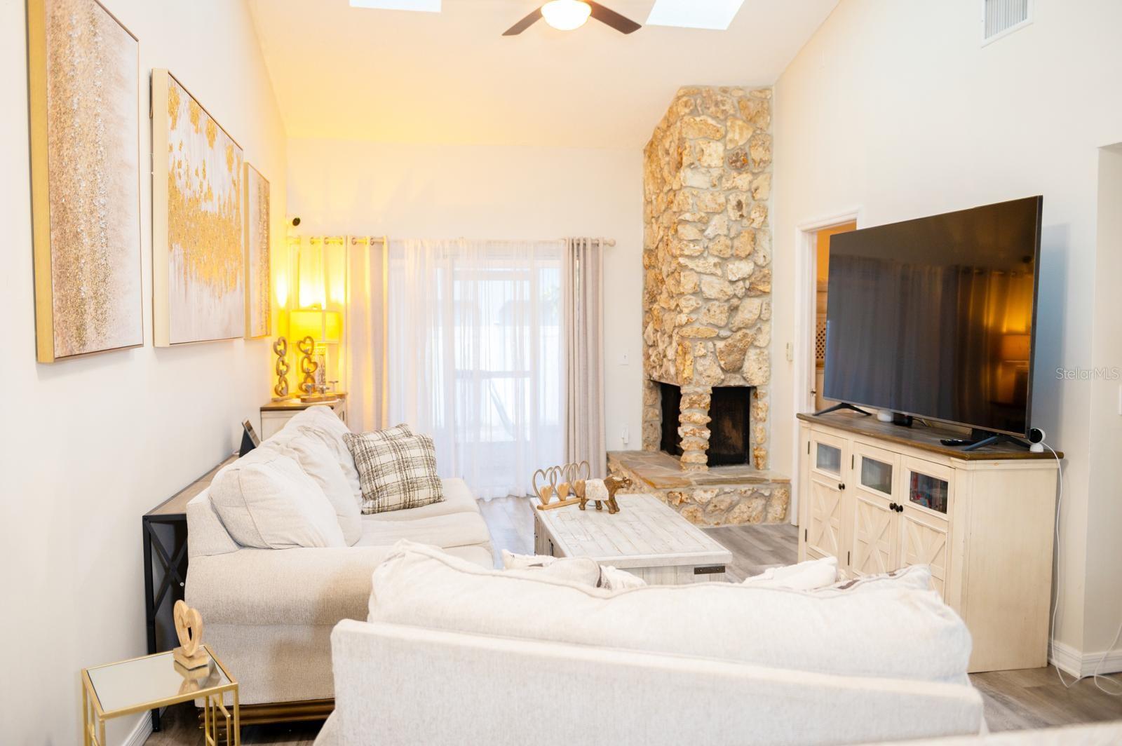 Image 20 of 42 For 5504 Fairfax Street