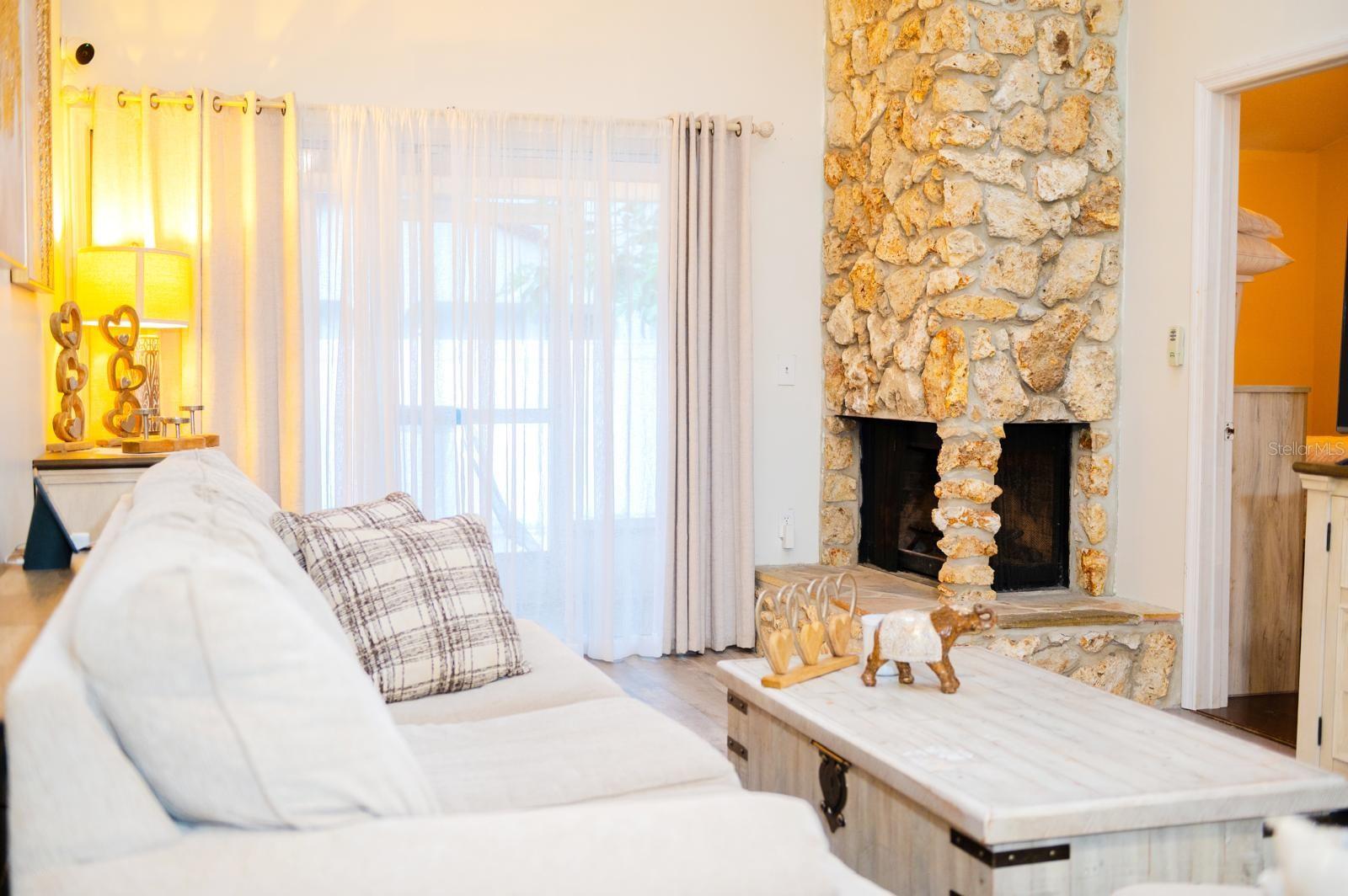 Image 23 of 42 For 5504 Fairfax Street