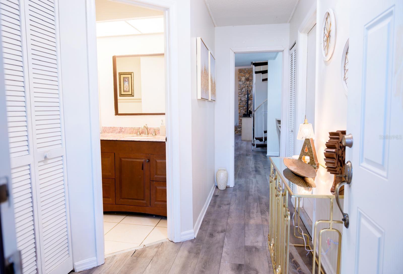 Image 5 of 42 For 5504 Fairfax Street