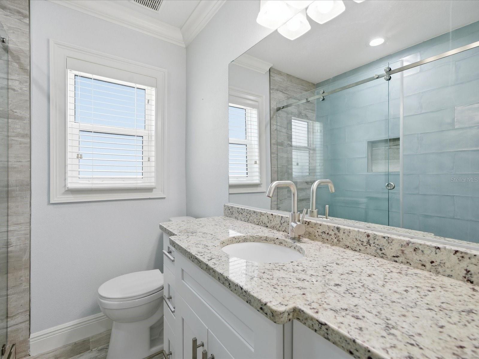 Image 36 of 67 For 828 Bay Point Drive