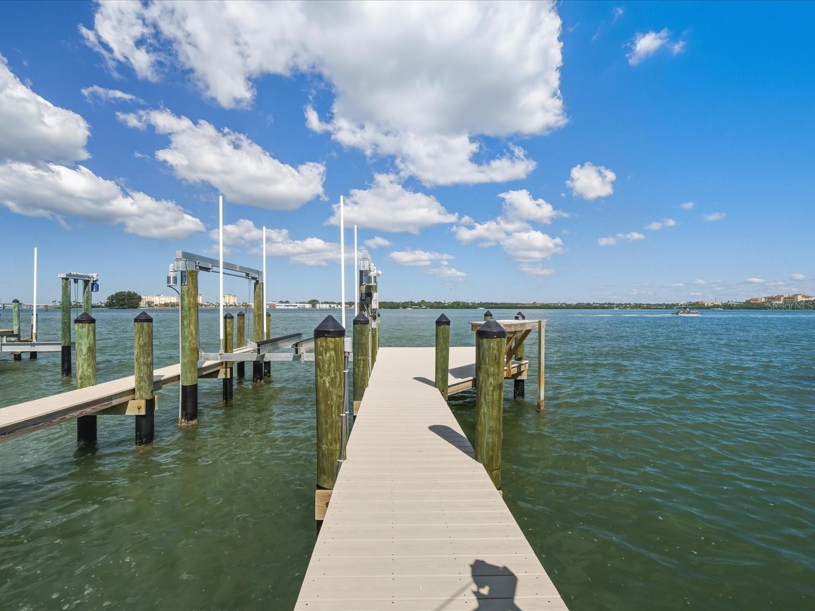 Image 45 of 67 For 828 Bay Point Drive