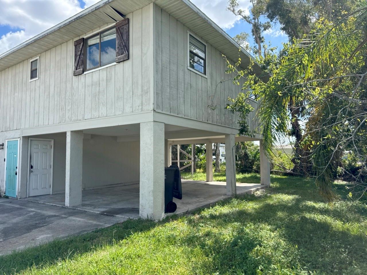 Image 2 of 15 For 711 47th Street W