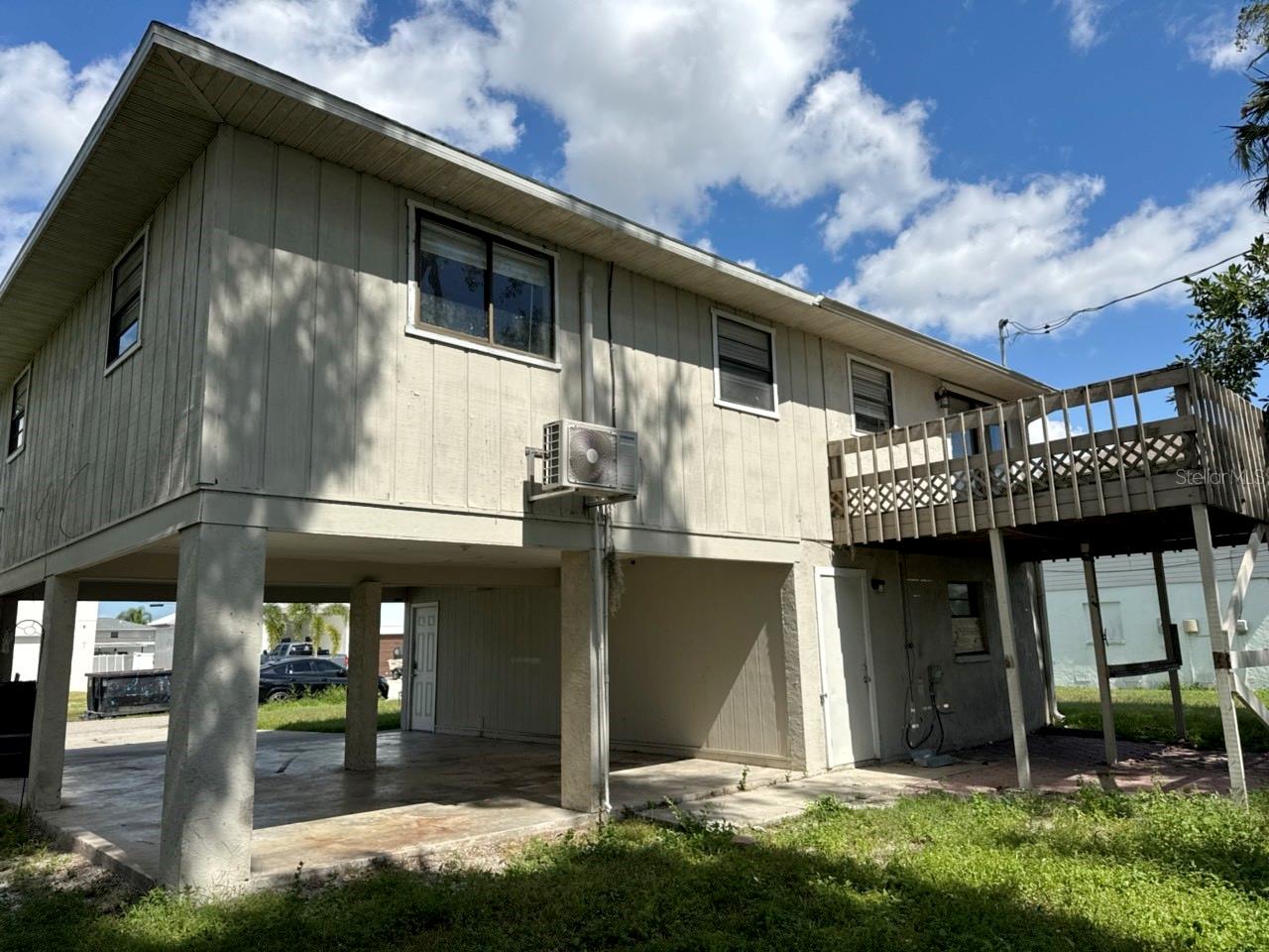 Image 4 of 15 For 711 47th Street W