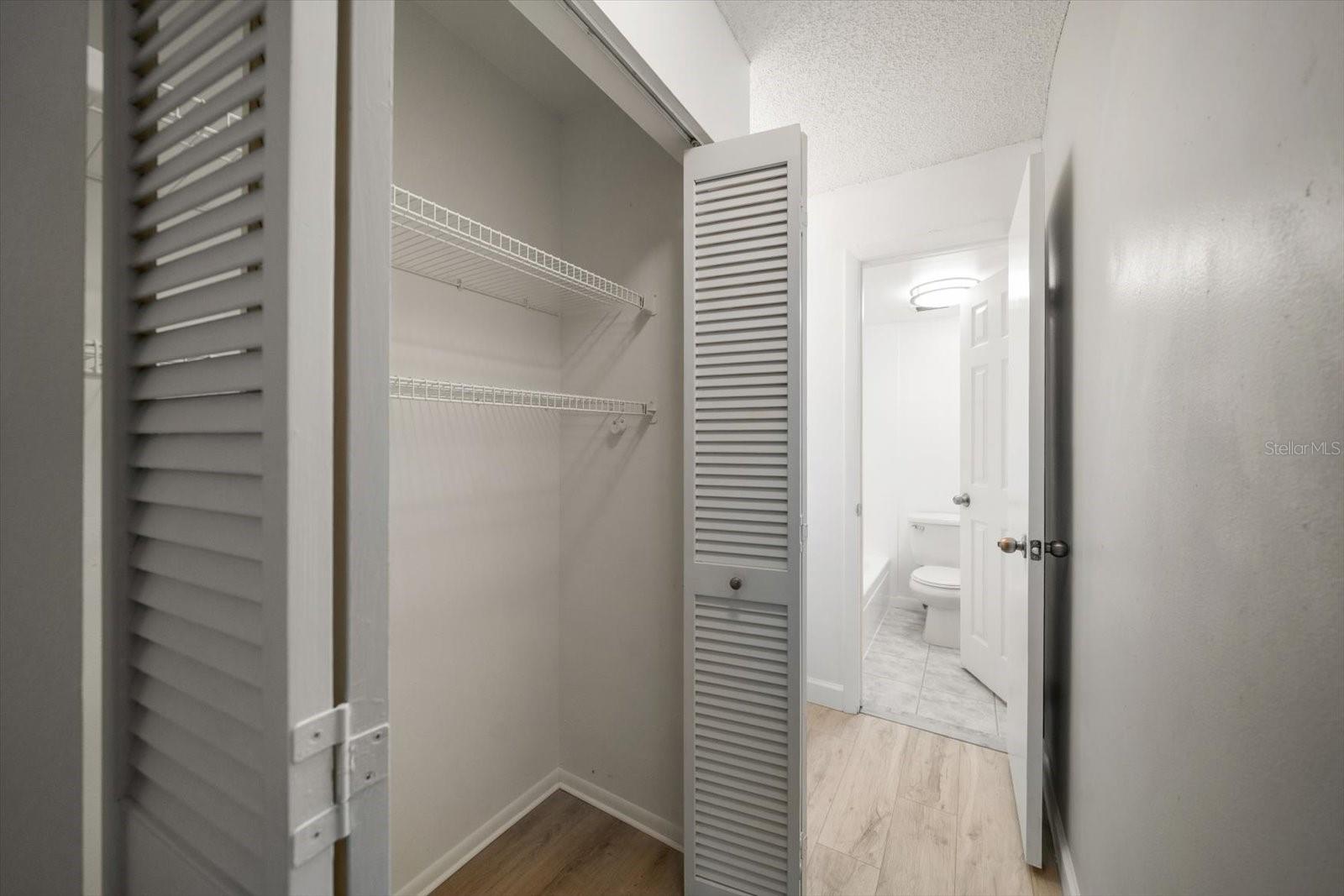 Image 16 of 41 For 11485 Oakhurst Road 1100-206