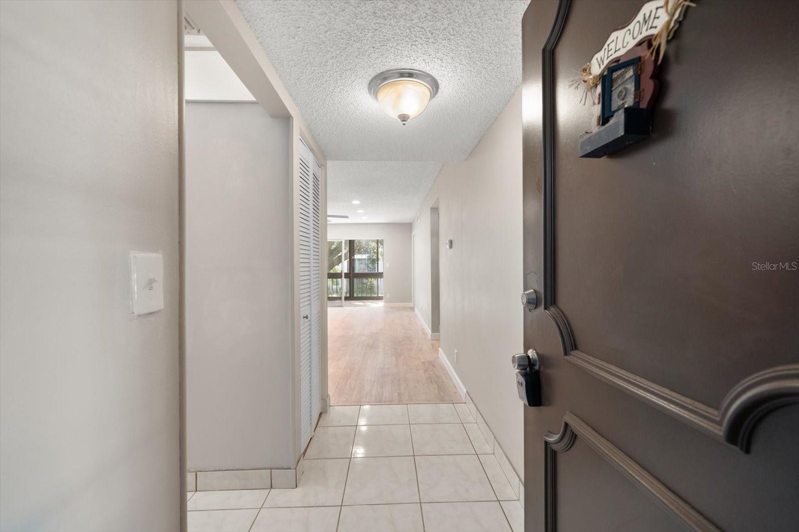 Image 2 of 41 For 11485 Oakhurst Road 1100-206