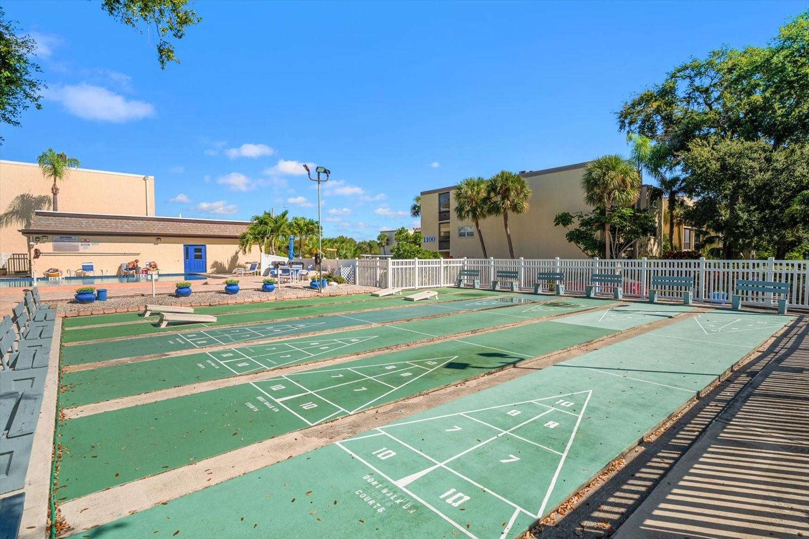 Image 30 of 41 For 11485 Oakhurst Road 1100-206