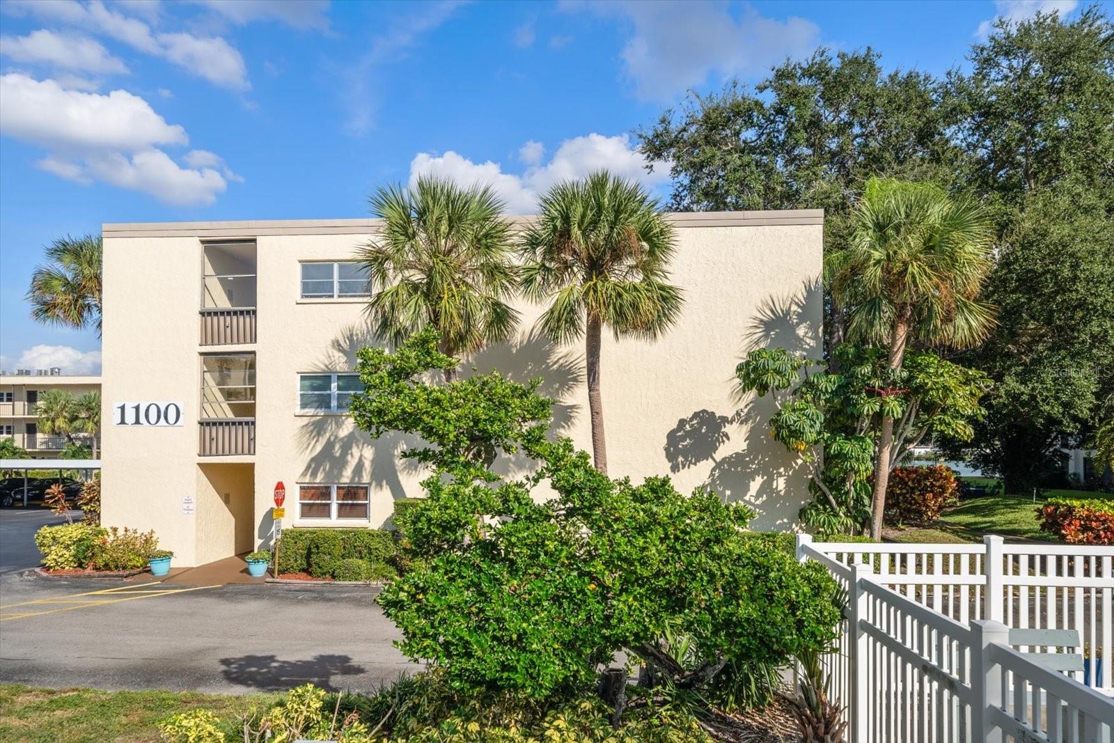 Image 40 of 41 For 11485 Oakhurst Road 1100-206