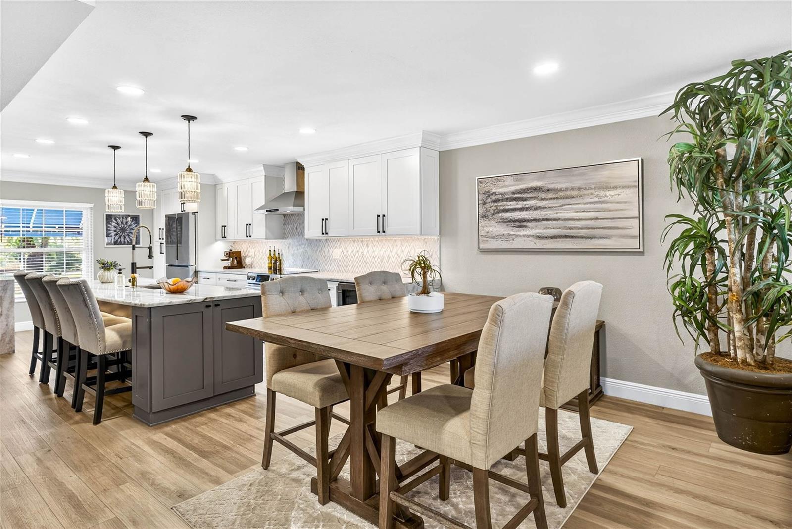 Image 17 of 61 For 745 Pinellas Bayway S 302