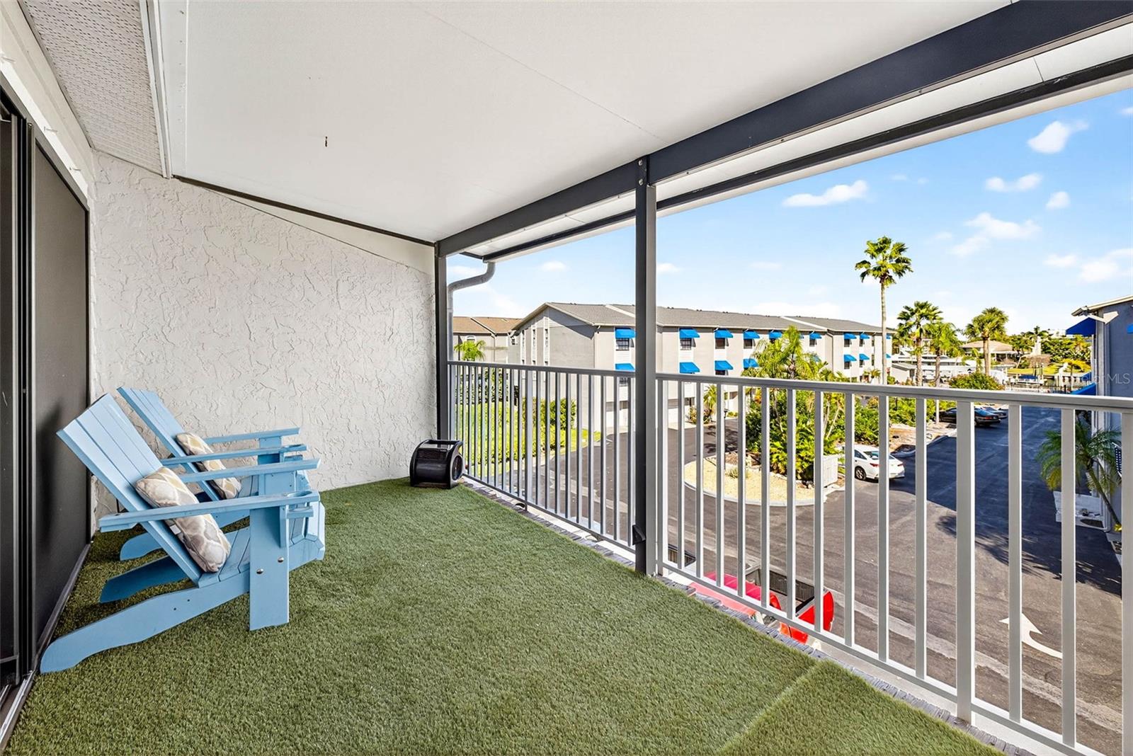 Image 39 of 61 For 745 Pinellas Bayway S 302
