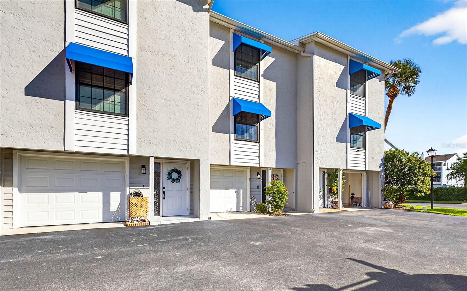Image 4 of 61 For 745 Pinellas Bayway S 302