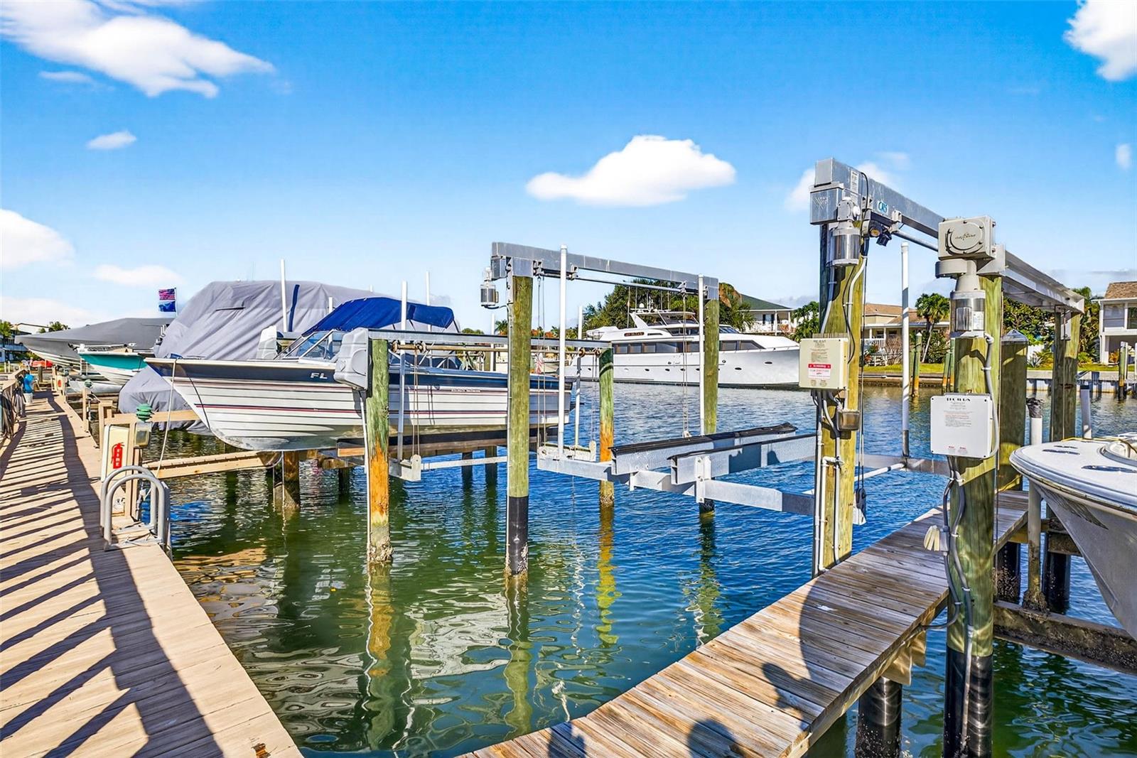 Image 43 of 61 For 745 Pinellas Bayway S 302