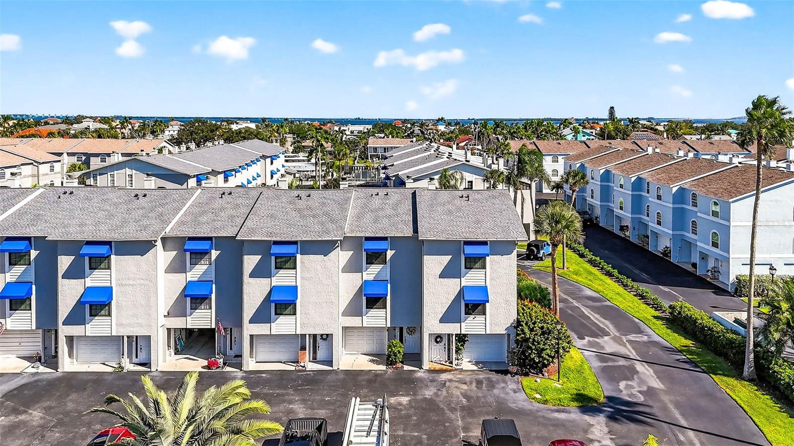 Image 44 of 61 For 745 Pinellas Bayway S 302