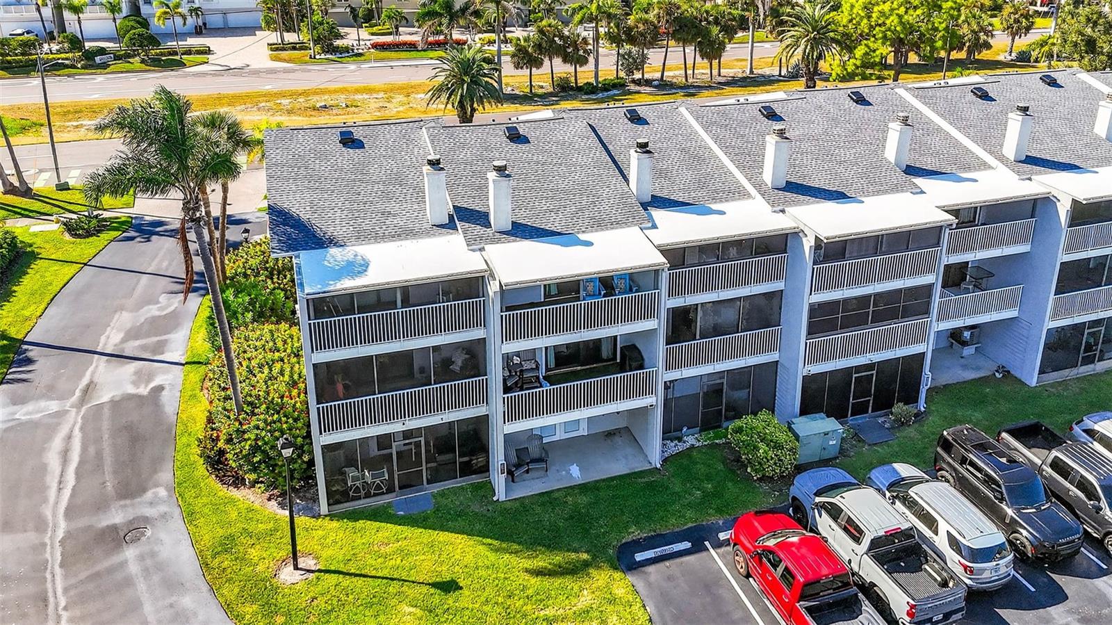 Image 46 of 61 For 745 Pinellas Bayway S 302