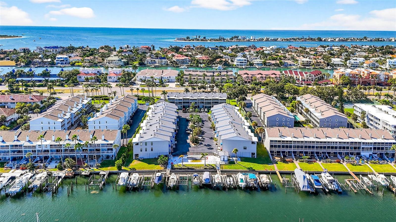 Image 57 of 61 For 745 Pinellas Bayway S 302