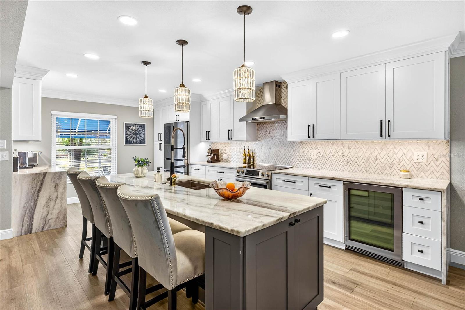 Image 8 of 61 For 745 Pinellas Bayway S 302