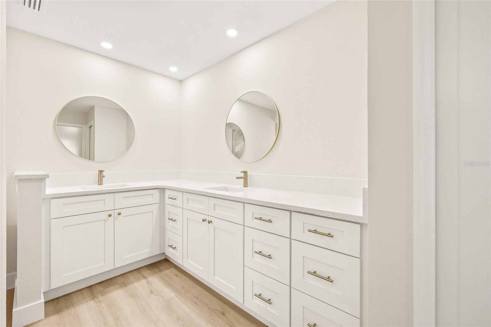 Image 23 of 46 For 2538 Indigo Drive
