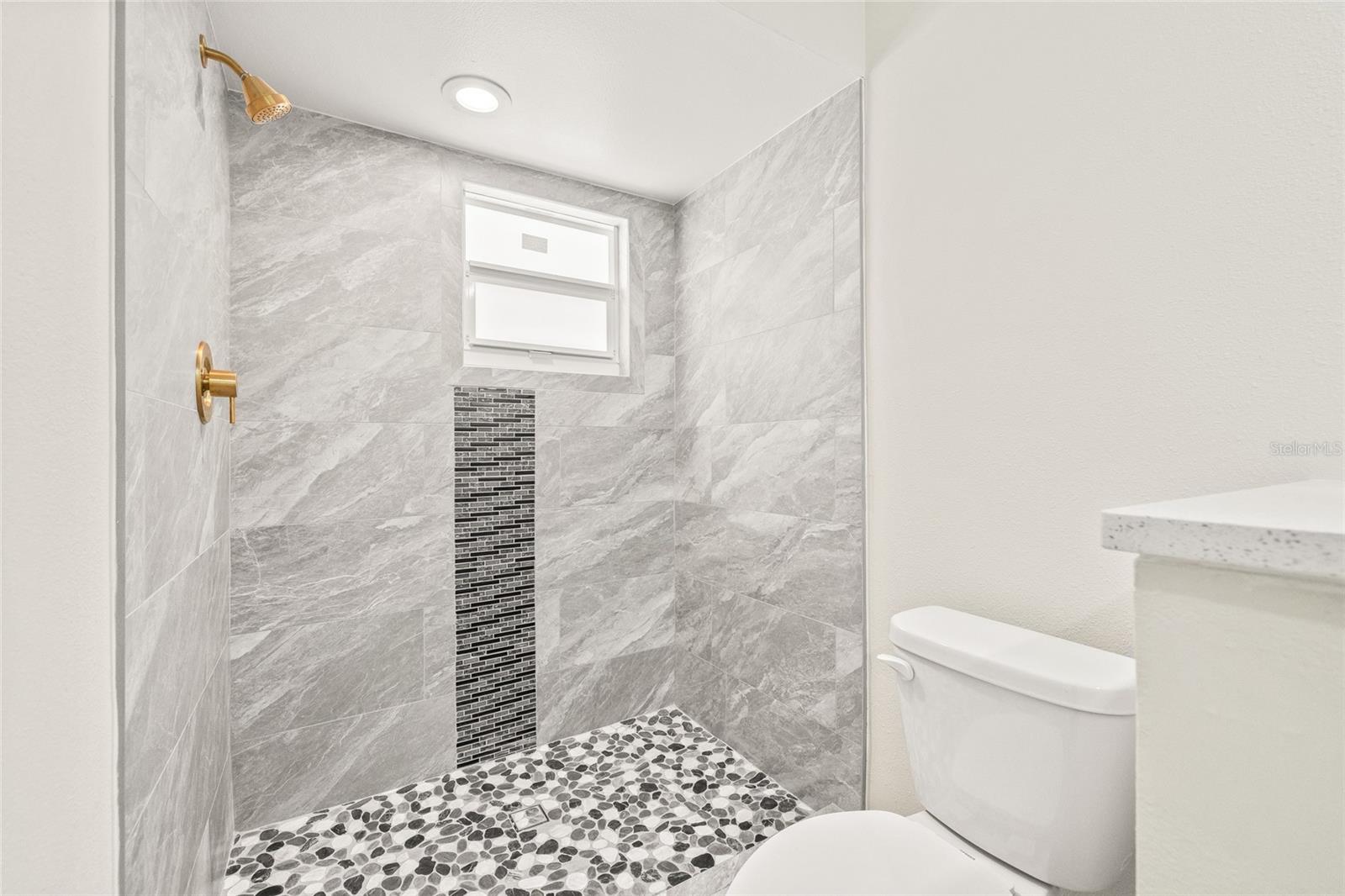 Image 24 of 46 For 2538 Indigo Drive