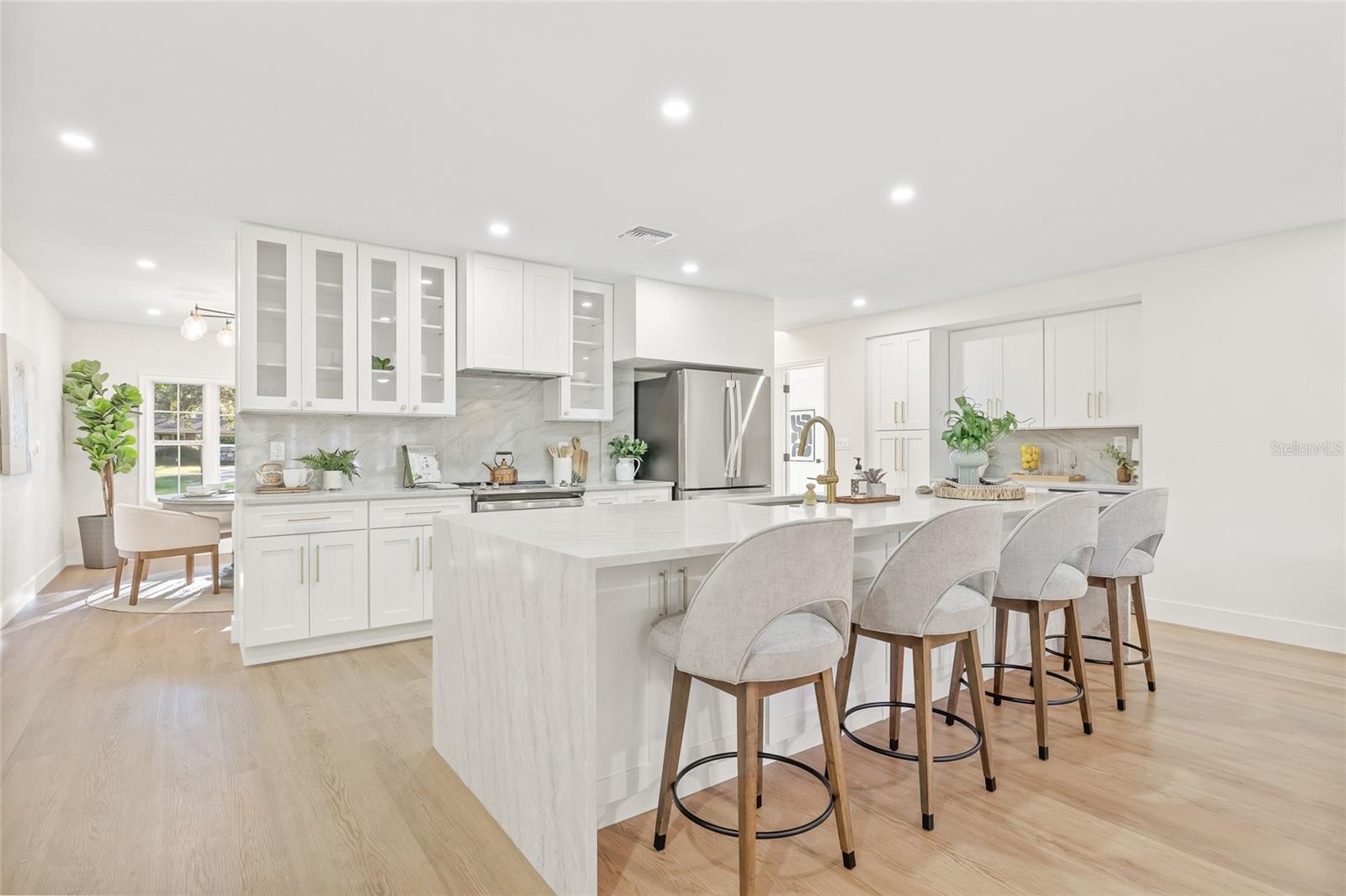 Image 10 of 72 For 2615 Desoto Way S