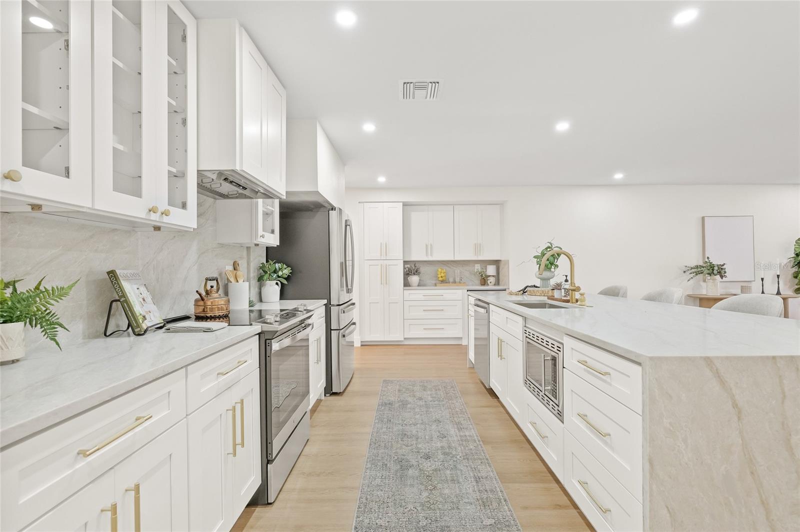 Image 12 of 72 For 2615 Desoto Way S