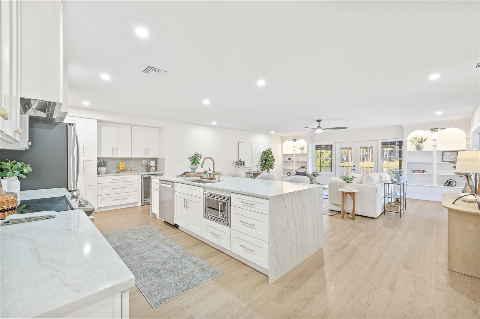 Image 13 of 72 For 2615 Desoto Way S