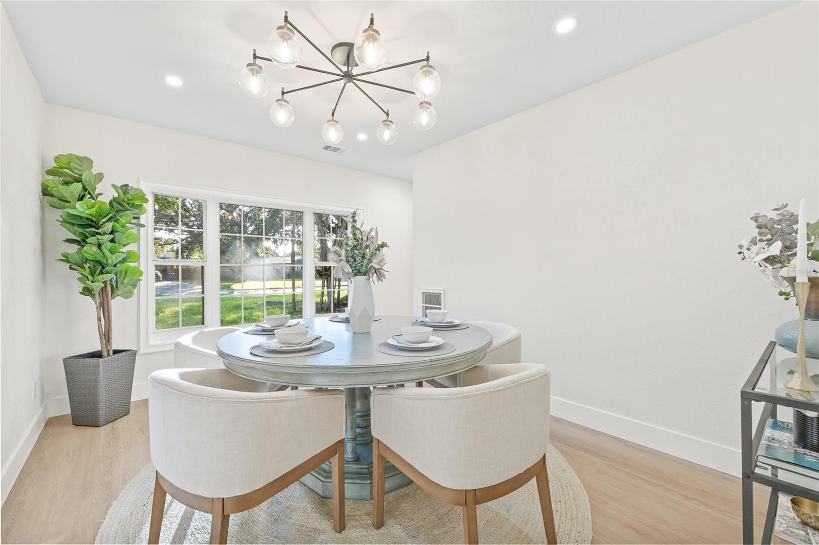 Image 19 of 72 For 2615 Desoto Way S