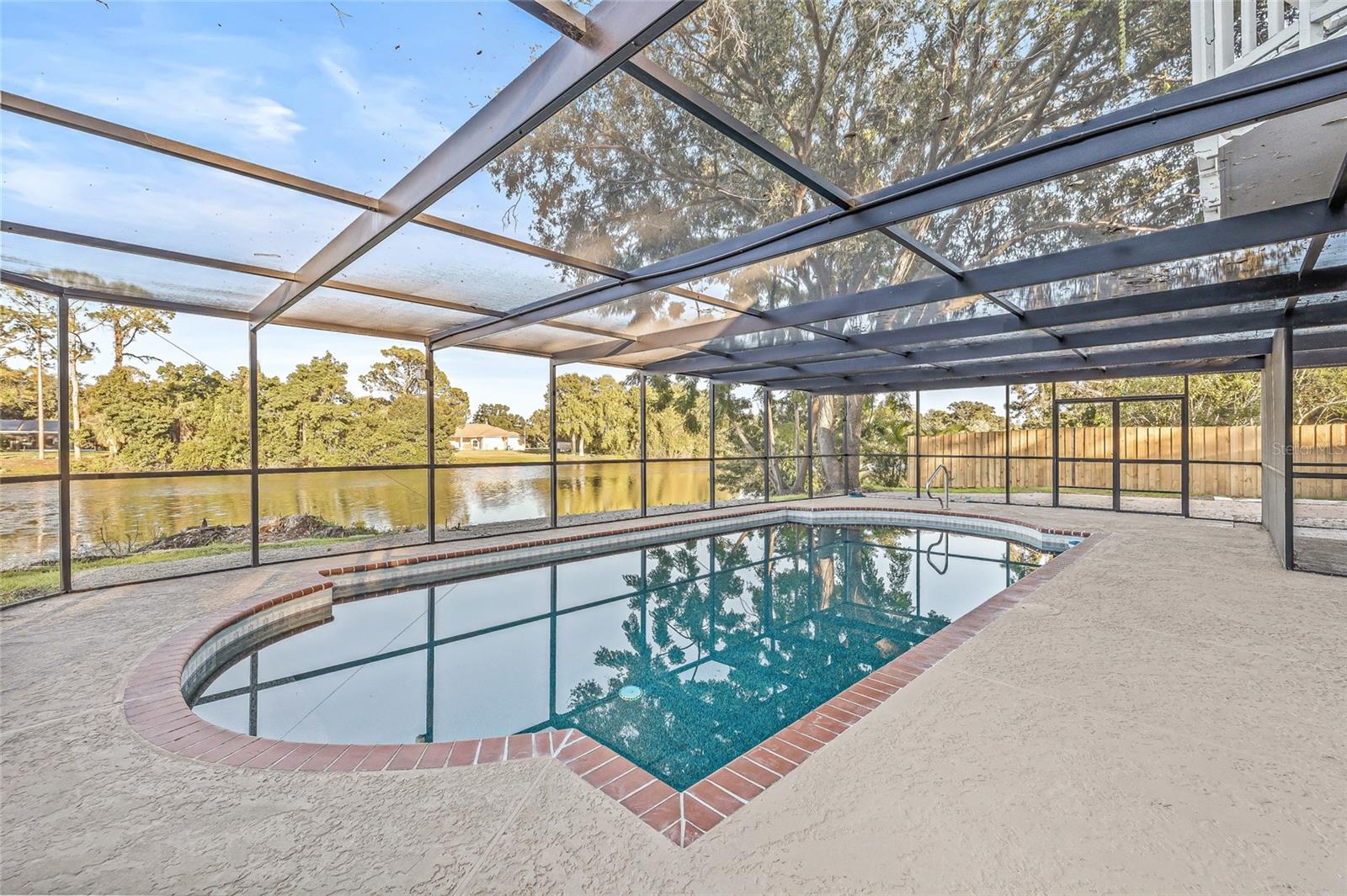 Image 2 of 72 For 2615 Desoto Way S