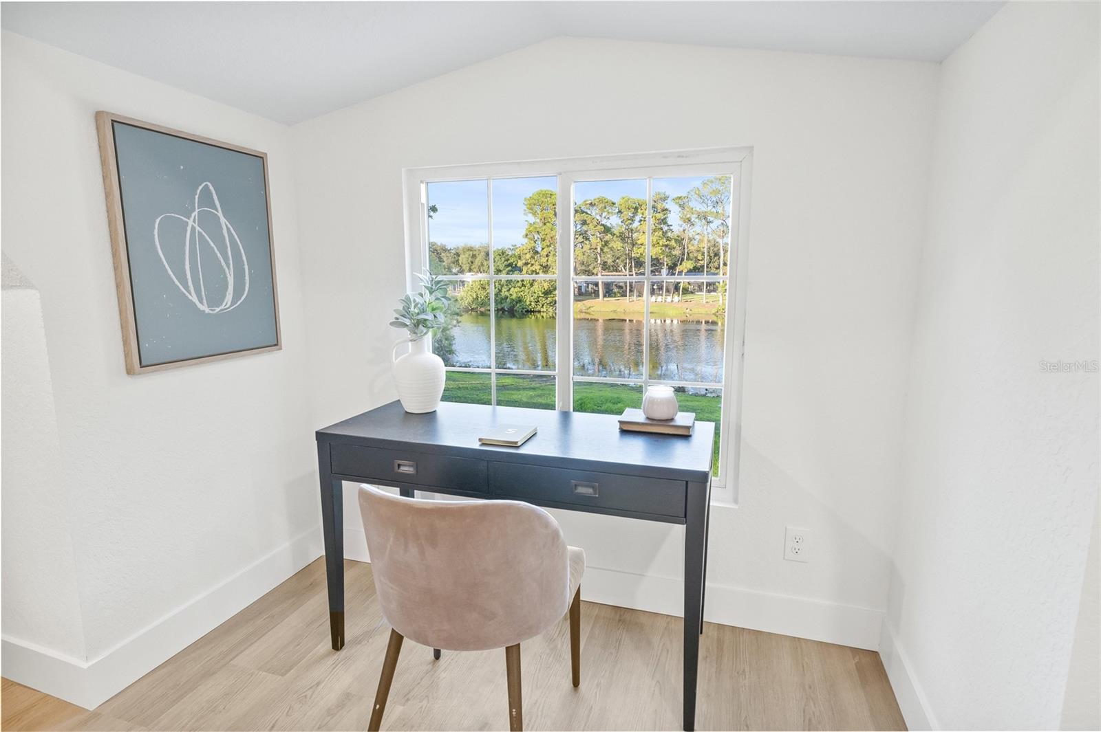 Image 38 of 72 For 2615 Desoto Way S