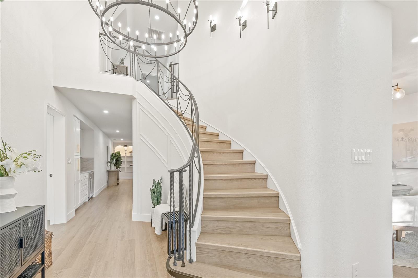 Image 4 of 72 For 2615 Desoto Way S