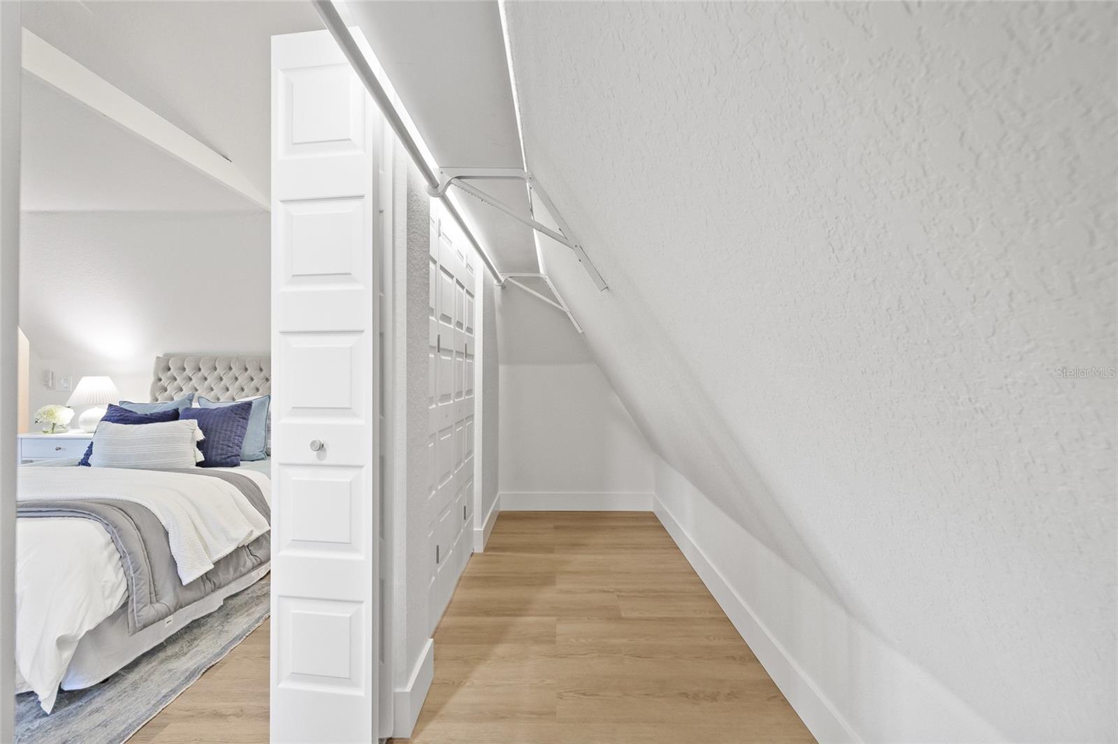 Image 40 of 72 For 2615 Desoto Way S