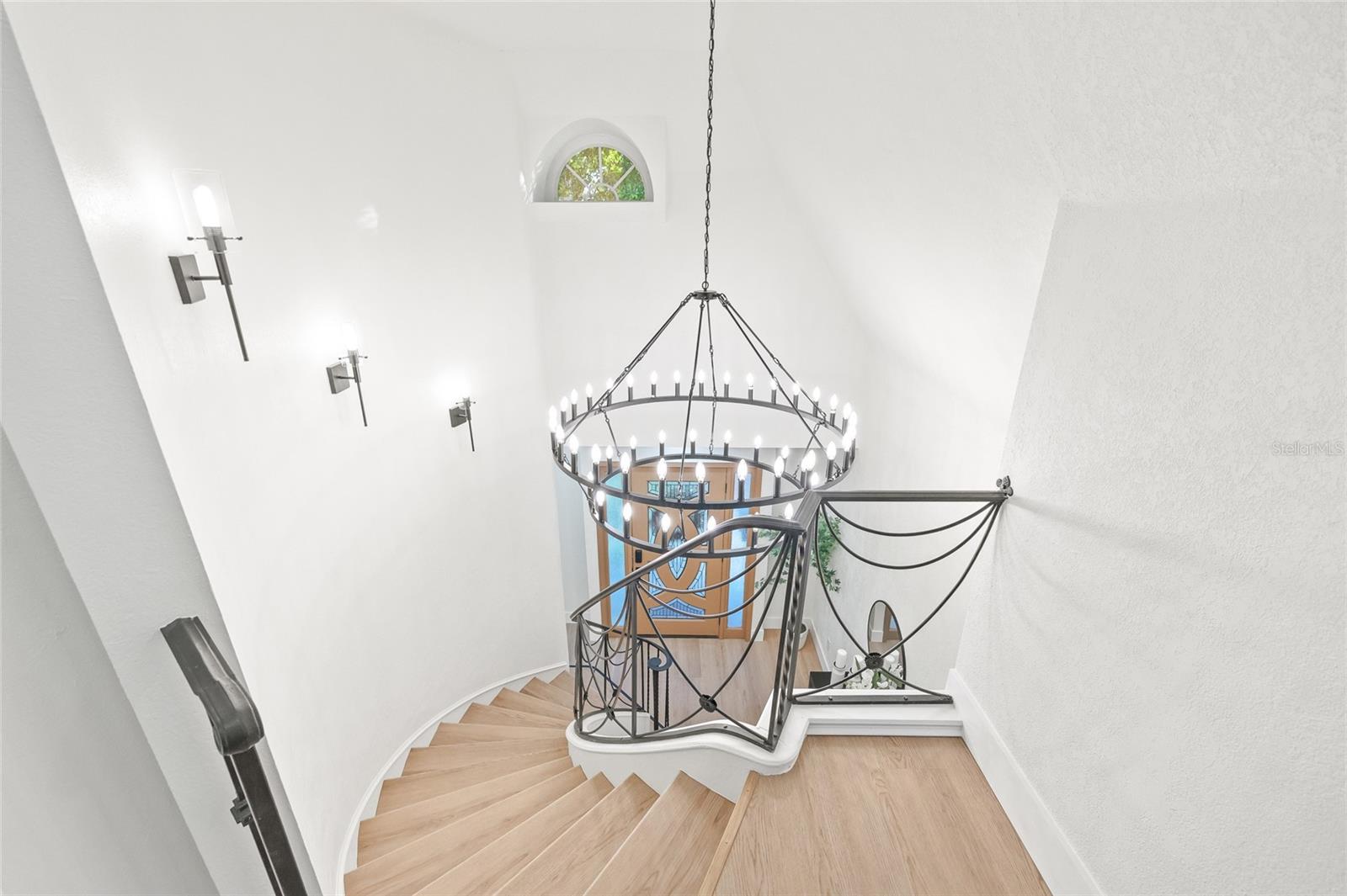 Image 42 of 72 For 2615 Desoto Way S