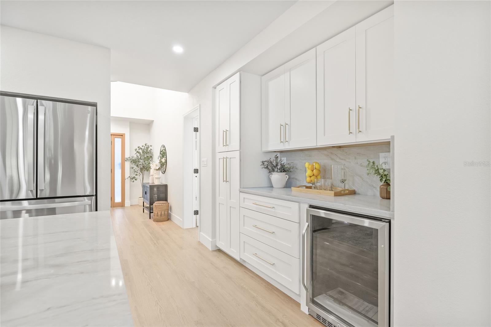 Image 6 of 72 For 2615 Desoto Way S