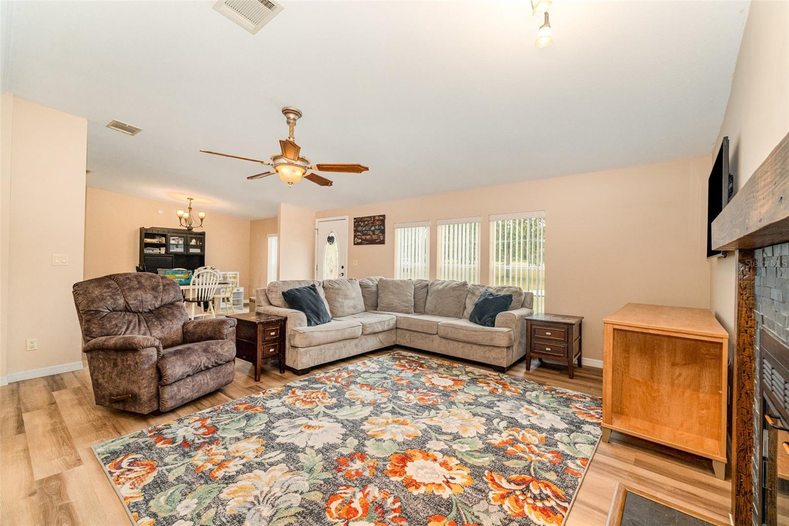 Image 6 of 32 For 4328 Meadow Street