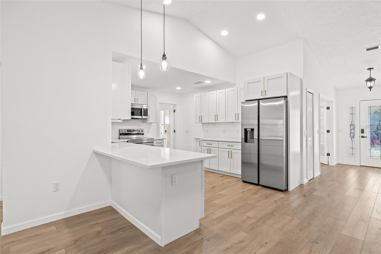 Image 11 of 43 For 7807 Summertree Lane