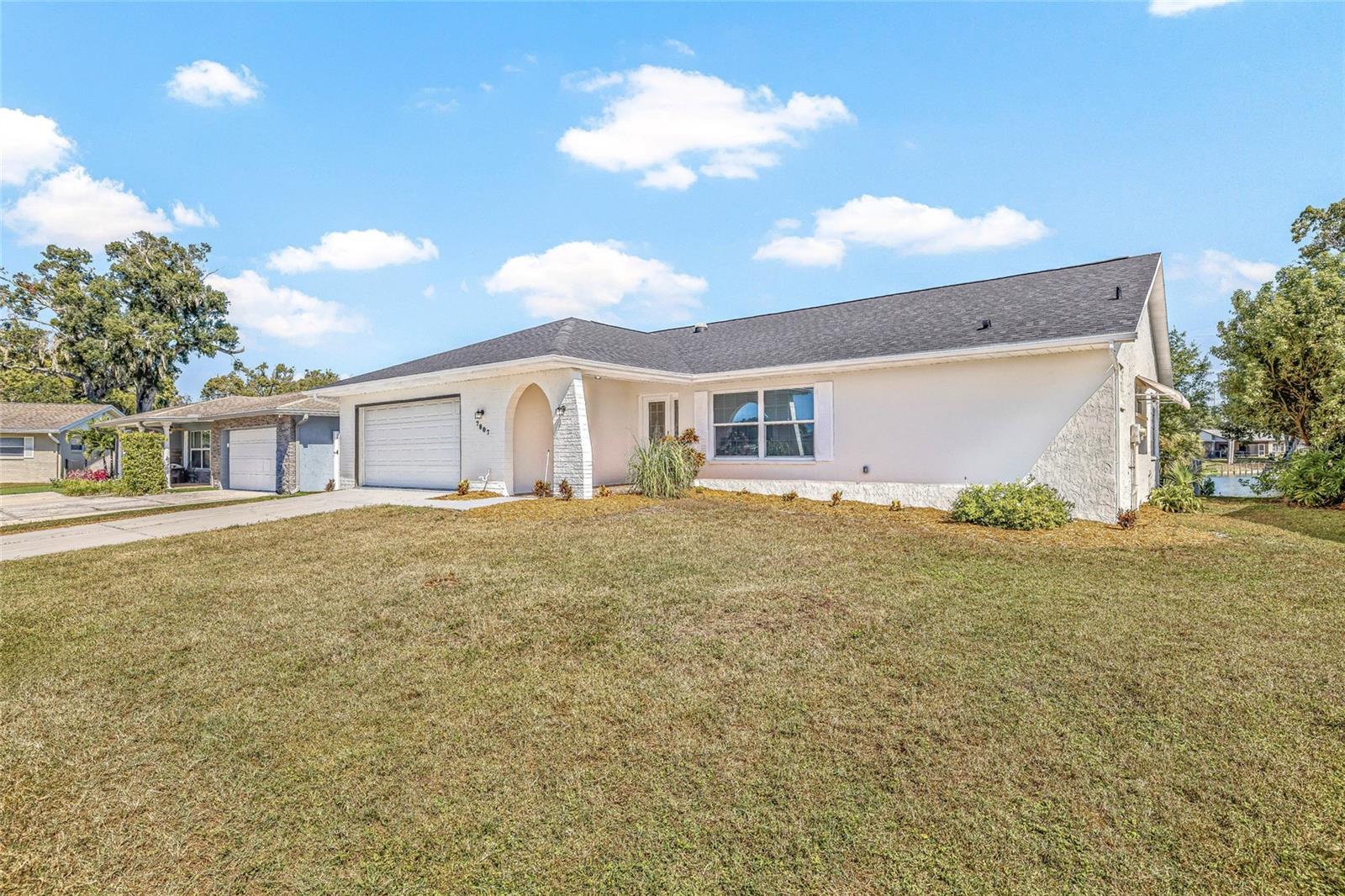 Image 41 of 43 For 7807 Summertree Lane