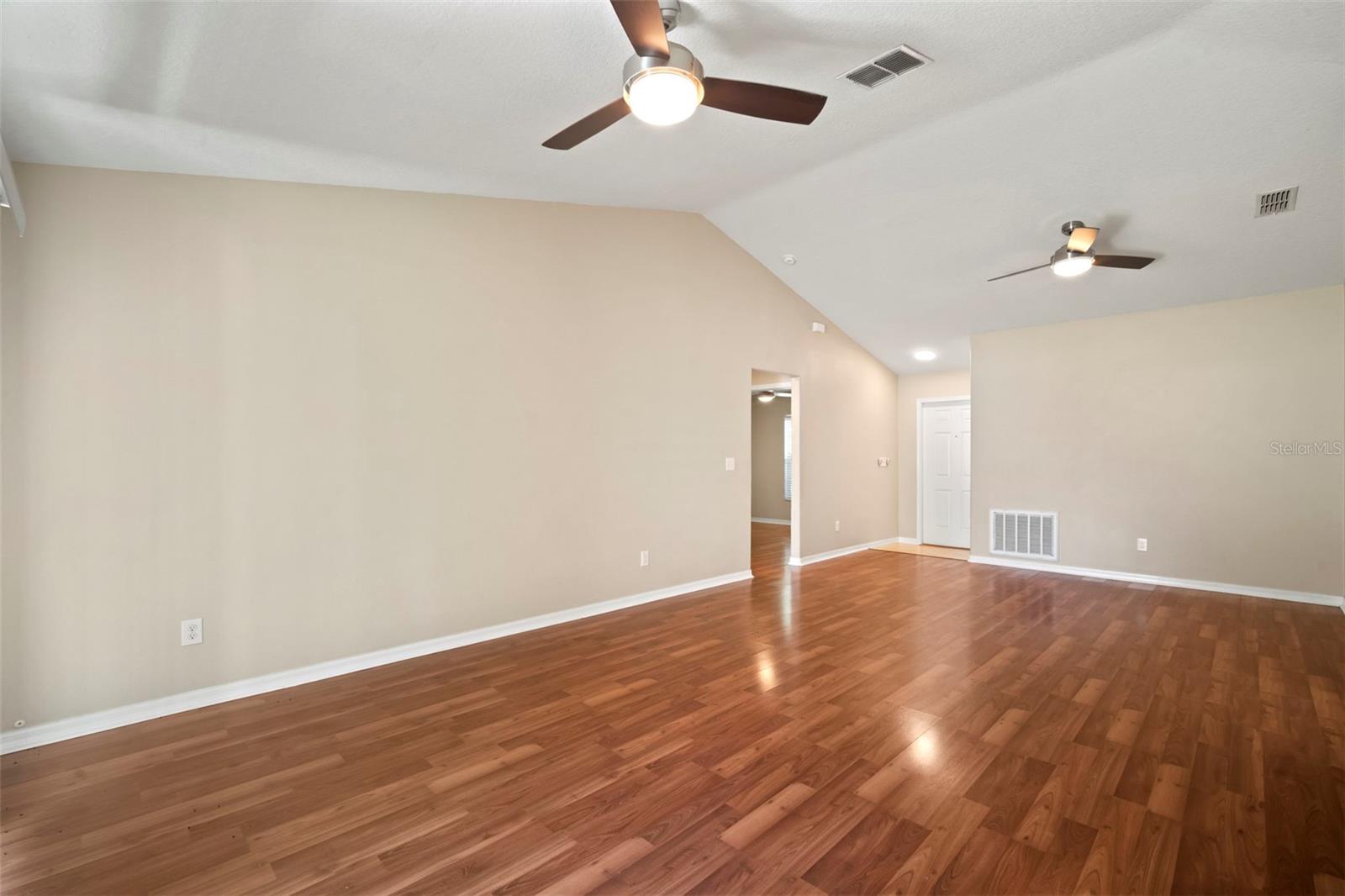 Image 9 of 39 For 13738 Caden Glen Drive