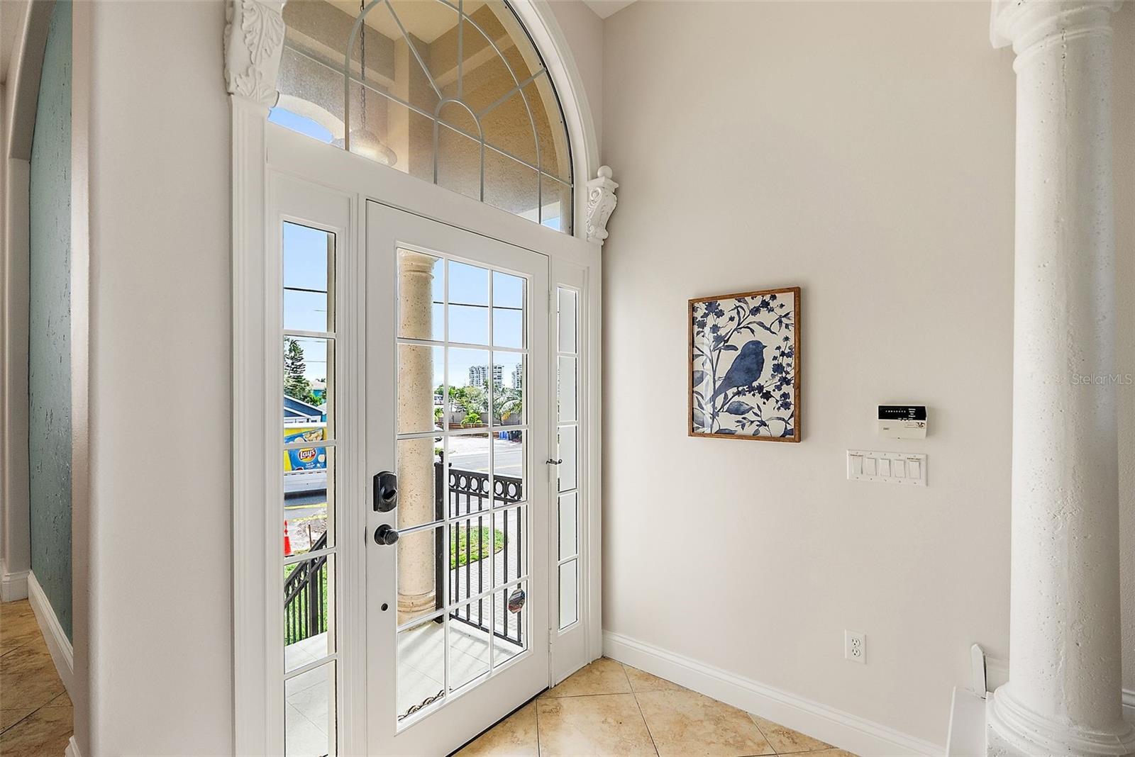 Image 17 of 77 For 10048 Gulf Boulevard